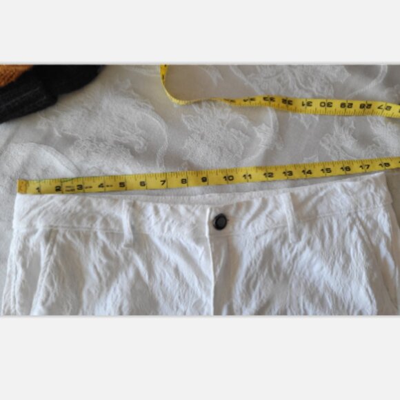 Simply Vera Wang Textured Denim White Capris 16 - Picture 4 of 8